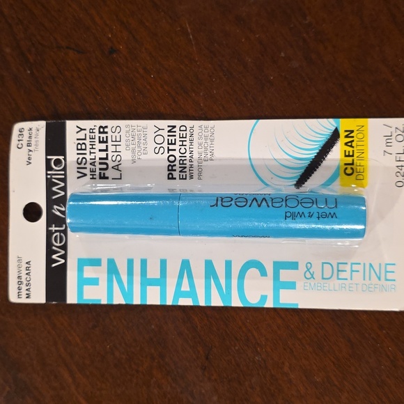 (J52) Wet n Wild Megawear Mascara Very Black C136 - Picture 1 of 5